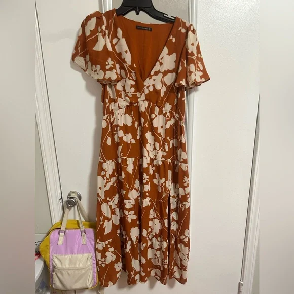 Abercrombie & Fitch Floral Maxi Dress in Burnt Orange and Cream - Picture 1 of 4
